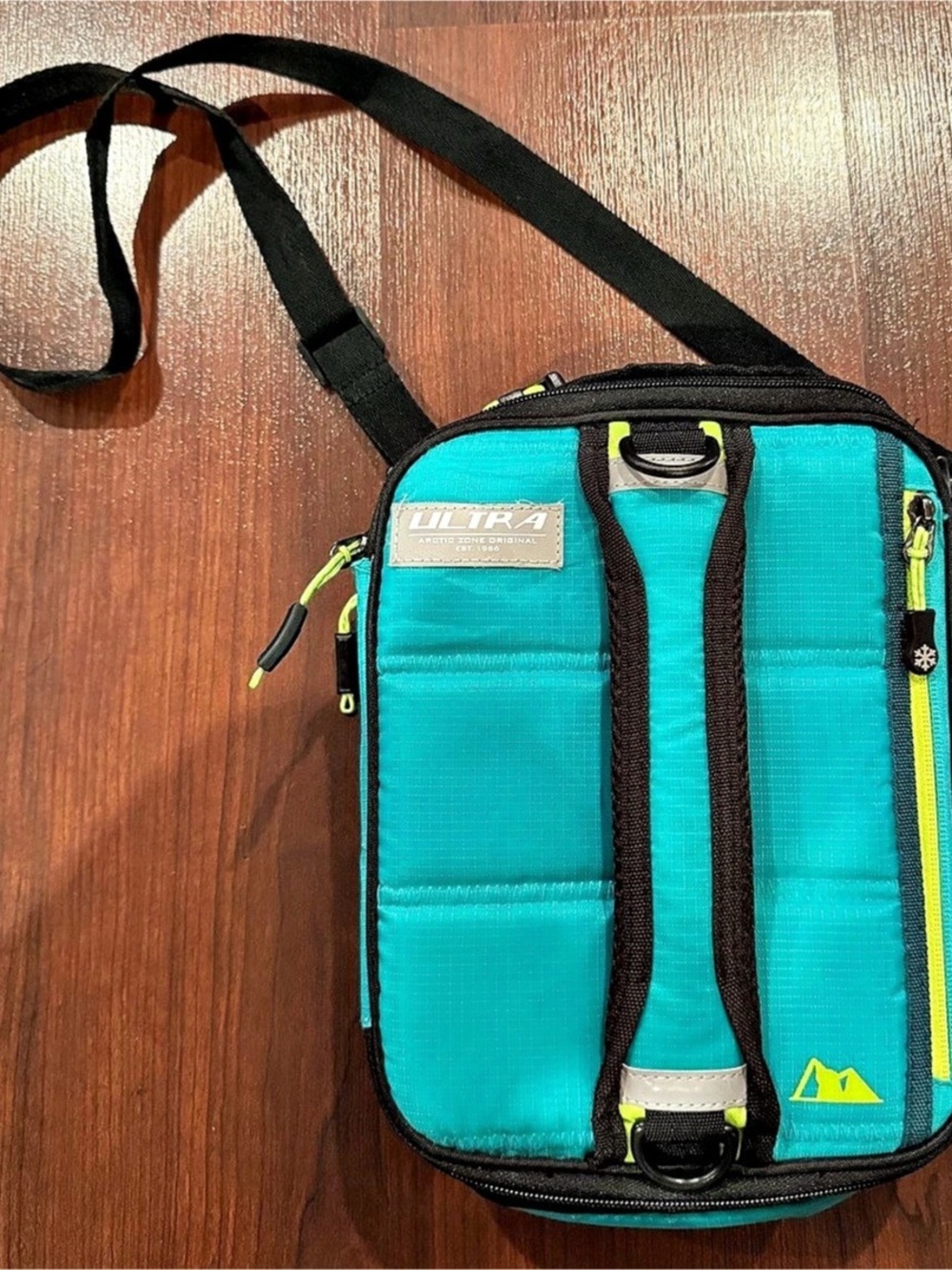 Arctic Zone Teal & Lime Green Lunchbox